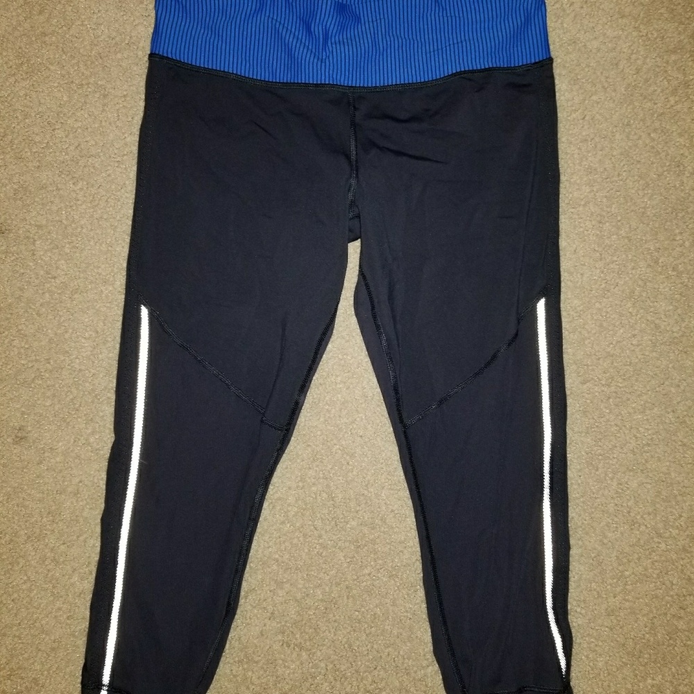 Lululemon running cropa sz 8